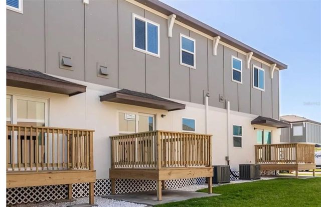 2047 SILVERSTONE CIRCLE, Clearwater, FL 33760