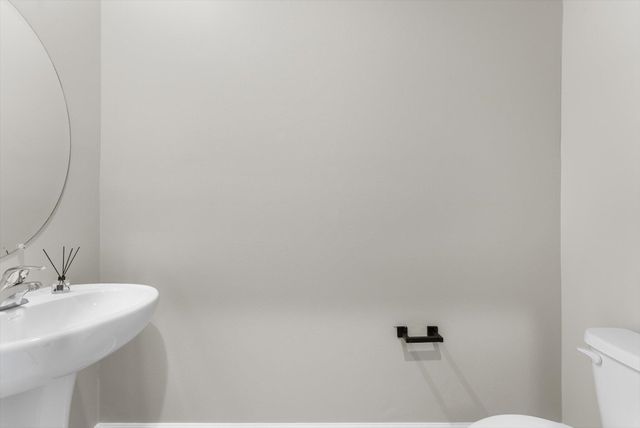 5661 Mentmore Drive, Mangonia Park, FL 33407