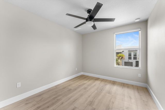 5661 Mentmore Drive, Mangonia Park, FL 33407