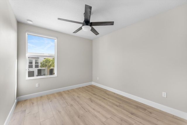 5661 Mentmore Drive, Mangonia Park, FL 33407