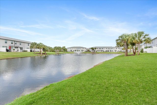 5661 Mentmore Drive, Mangonia Park, FL 33407