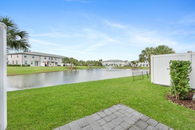 5661 Mentmore Drive, Mangonia Park, FL 33407