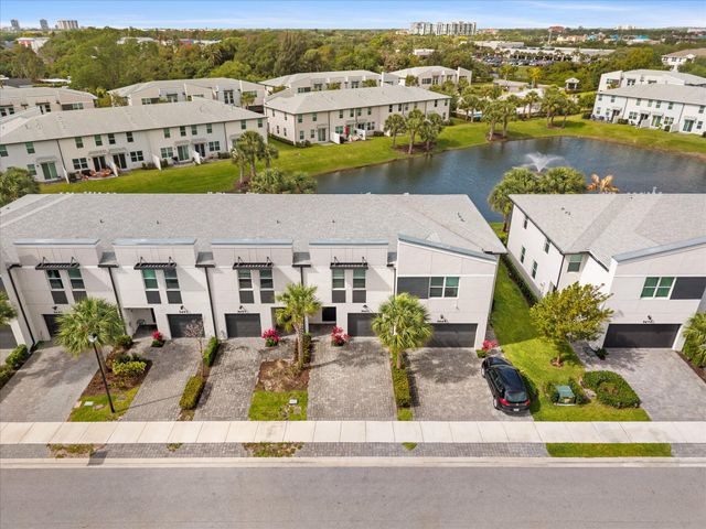 5661 Mentmore Drive, Mangonia Park, FL 33407