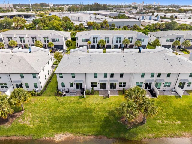 5661 Mentmore Drive, Mangonia Park, FL 33407