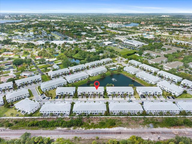 5661 Mentmore Drive, Mangonia Park, FL 33407