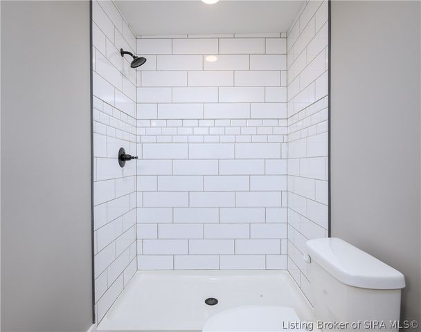 3913 Paoli Pike, Floyds Knobs, IN 47119