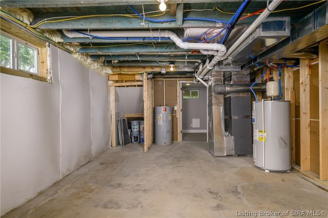 3913 Paoli Pike, Floyds Knobs, IN 47119