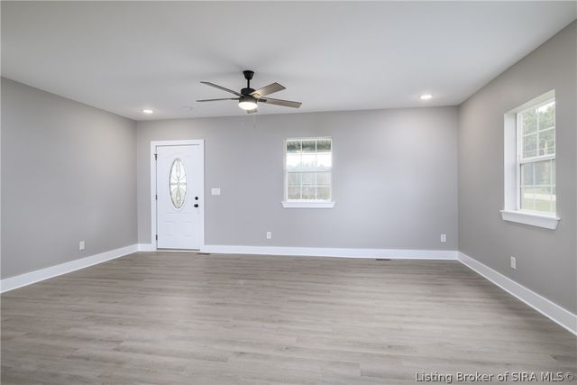 3913 Paoli Pike, Floyds Knobs, IN 47119