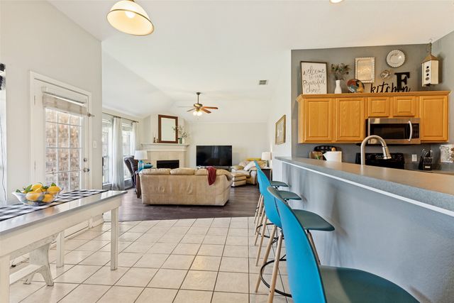1024 Kingsley Drive, Saginaw, TX 76179