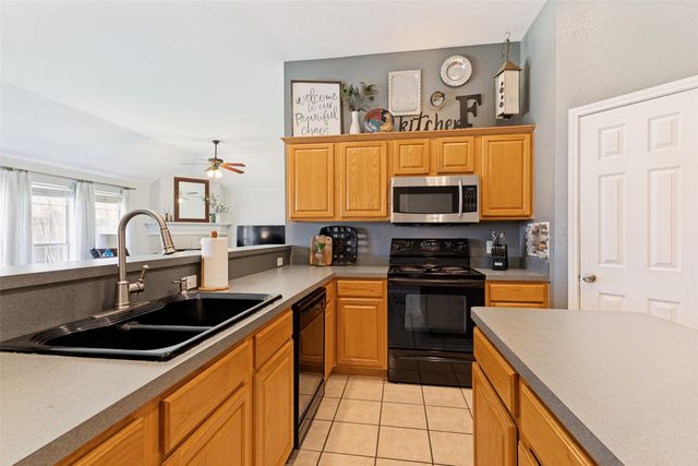 1024 Kingsley Drive, Saginaw, TX 76179