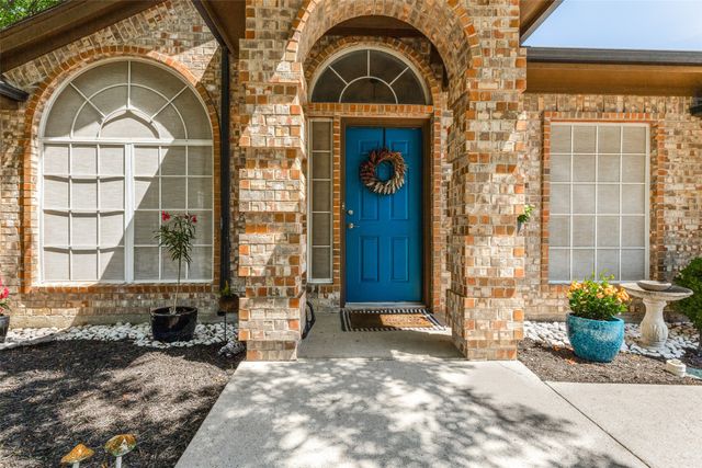 1024 Kingsley Drive, Saginaw, TX 76179