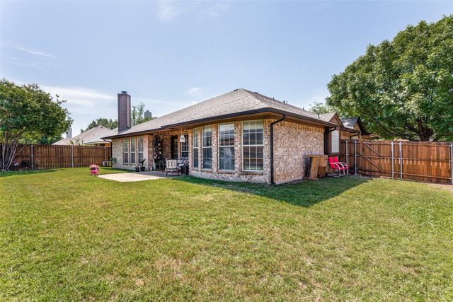 1024 Kingsley Drive, Saginaw, TX 76179