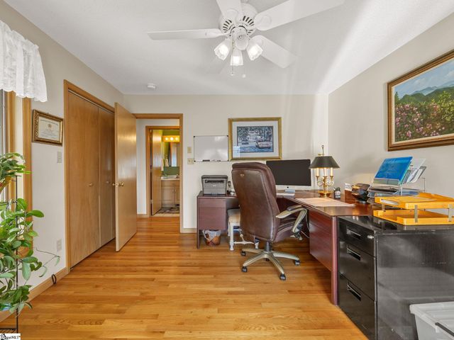 106 Stoneridge Drive, Chesnee, SC 29323