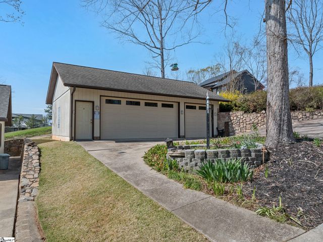 106 Stoneridge Drive, Chesnee, SC 29323