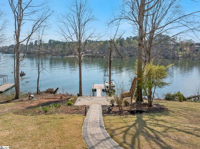 106 Stoneridge Drive, Chesnee, SC 29323