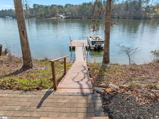 106 Stoneridge Drive, Chesnee, SC 29323