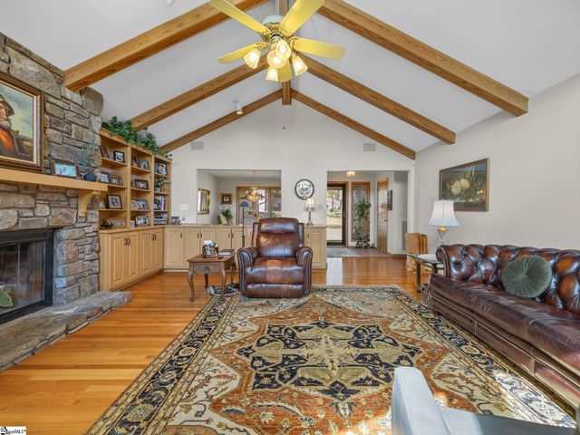 106 Stoneridge Drive, Chesnee, SC 29323