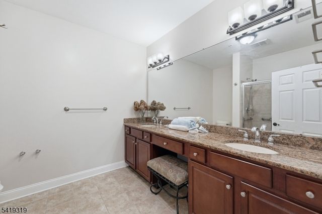 373 Victoria Drive, Bridgewater Twp., NJ 08807