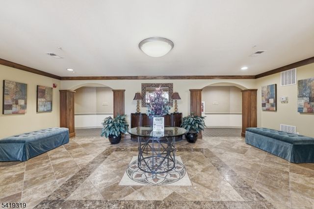 373 Victoria Drive, Bridgewater Twp., NJ 08807