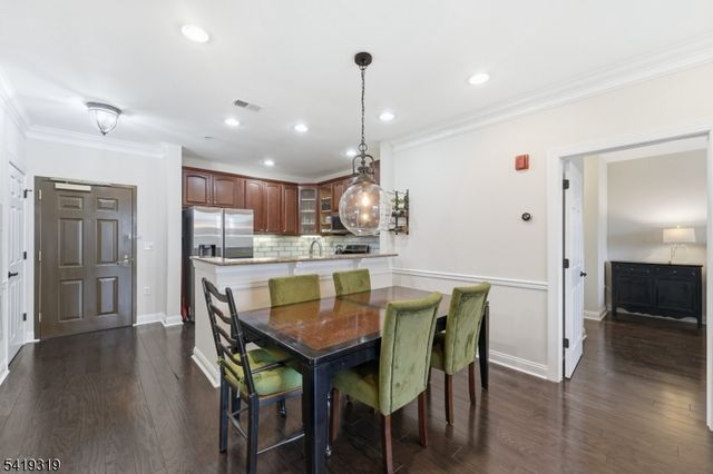 373 Victoria Drive, Bridgewater Twp., NJ 08807