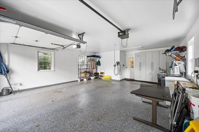 1043 Old Elm Lane, Glencoe, IL 60022