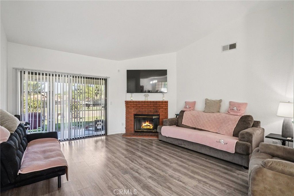 Image 3 of property listing at 2534 Beech Tree Street, Hemet, CA 92545