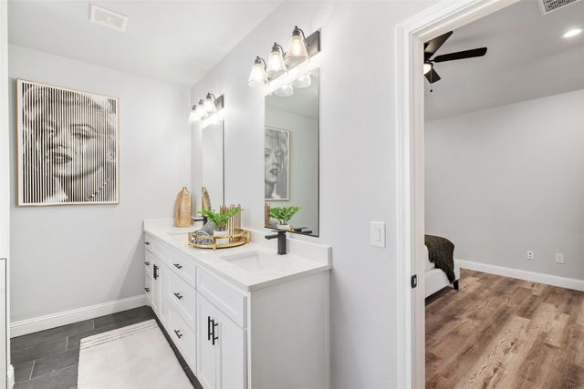 1001 Don Eve Court, Azle, TX 76020