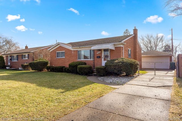 32713 CAMBRIDGE Street, Garden City, MI 48135