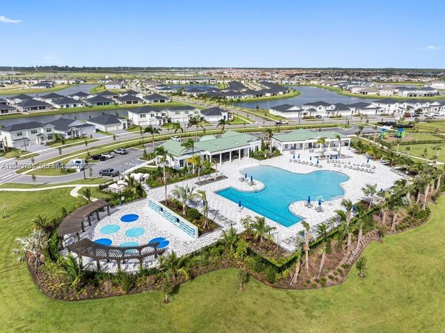 13138 Valletta Way 20-213, Port St. Lucie, FL 34987