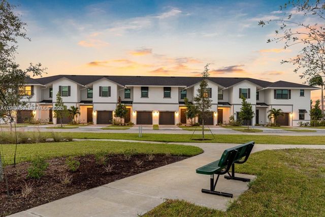 13138 Valletta Way 20-213, Port St. Lucie, FL 34987