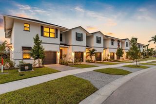 13138 Valletta Way 20-213, Port St. Lucie, FL 34987