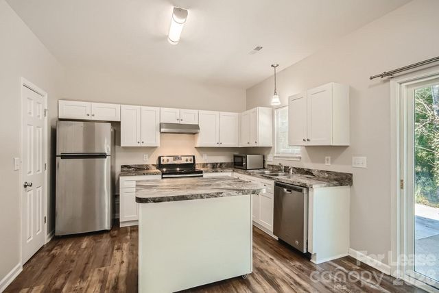 11342 Astoria Drive, Charlotte, NC 28262