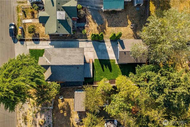 1665 S 42nd Street, Tacoma, WA 98418
