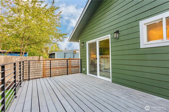 1665 S 42nd Street, Tacoma, WA 98418