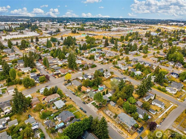 1665 S 42nd Street, Tacoma, WA 98418
