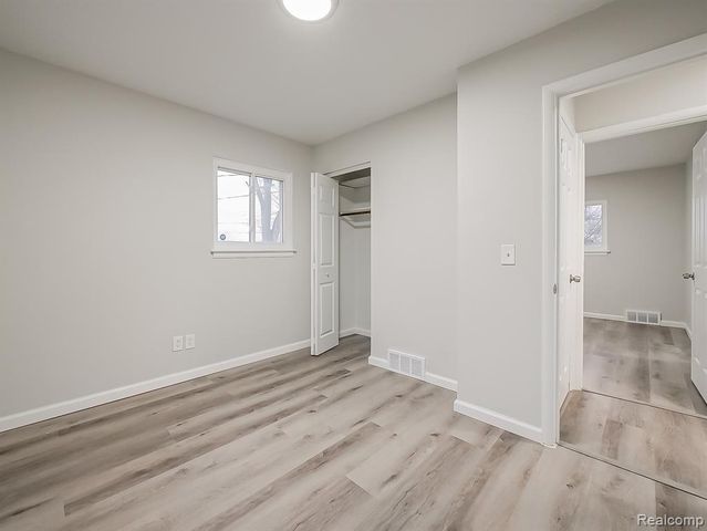 536 Emerson Avenue, Pontiac, MI 48342