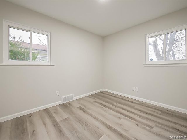 536 Emerson Avenue, Pontiac, MI 48342