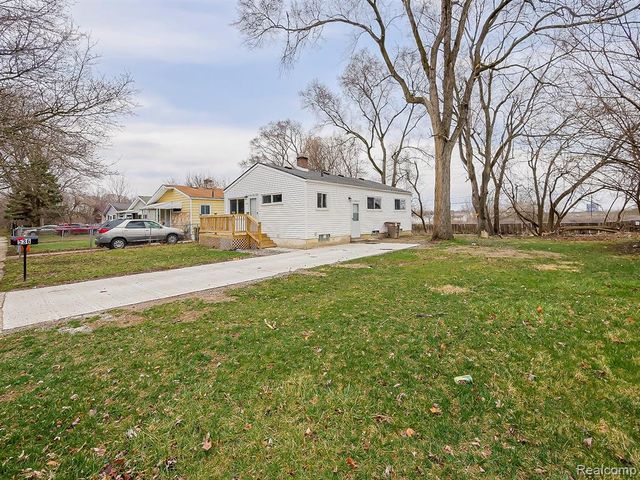 536 Emerson Avenue, Pontiac, MI 48342