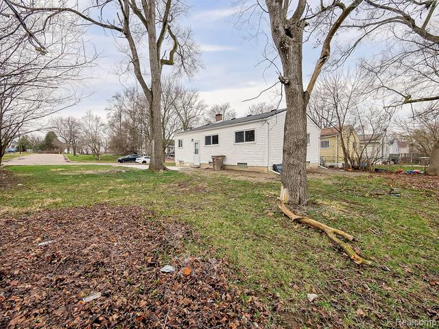 536 Emerson Avenue, Pontiac, MI 48342