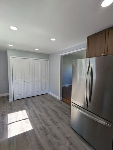 2736 Appleridge Street, Ypsilanti Twp, MI 48198