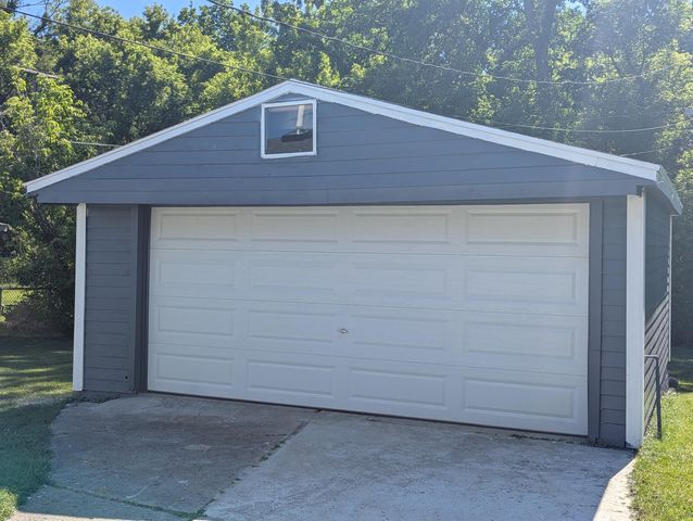 2736 Appleridge Street, Ypsilanti Twp, MI 48198