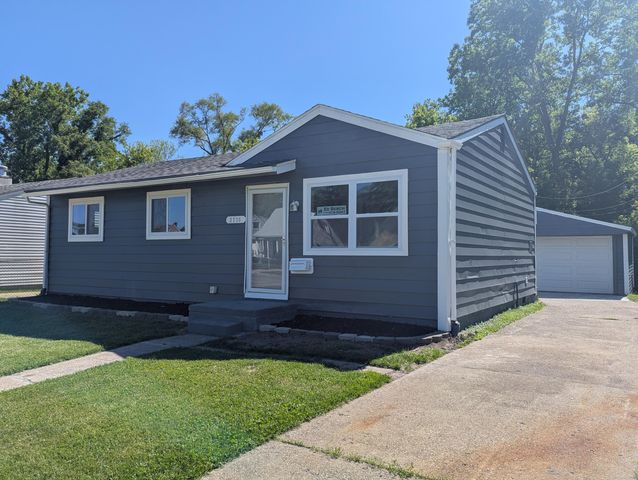 2736 Appleridge Street, Ypsilanti Twp, MI 48198