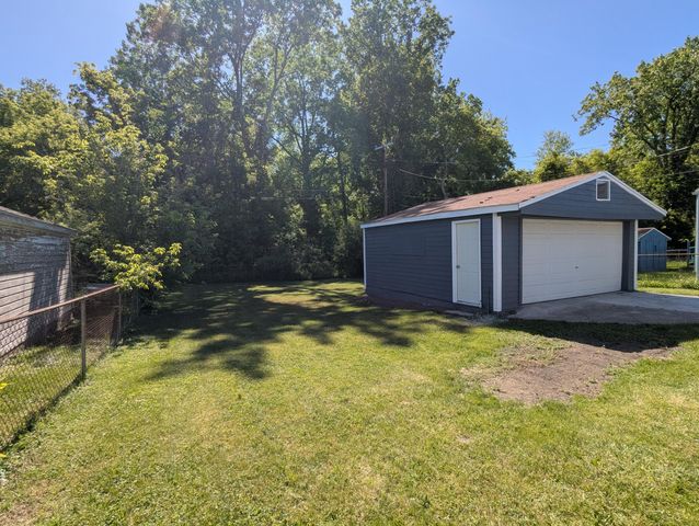 2736 Appleridge Street, Ypsilanti Twp, MI 48198