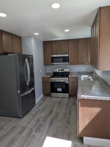 2736 Appleridge Street, Ypsilanti Twp, MI 48198