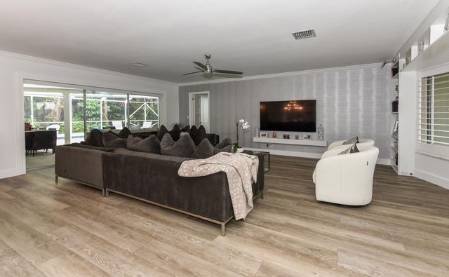 880 Hickory Terrace, Boca Raton, FL 33486
