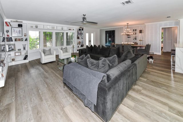 880 Hickory Terrace, Boca Raton, FL 33486