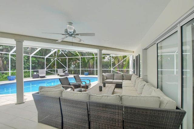 880 Hickory Terrace, Boca Raton, FL 33486