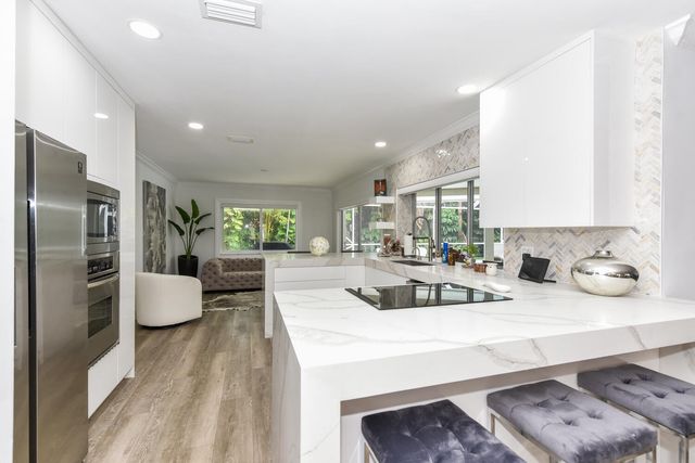 880 Hickory Terrace, Boca Raton, FL 33486