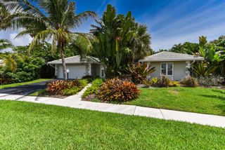 880 Hickory Terrace, Boca Raton, FL 33486