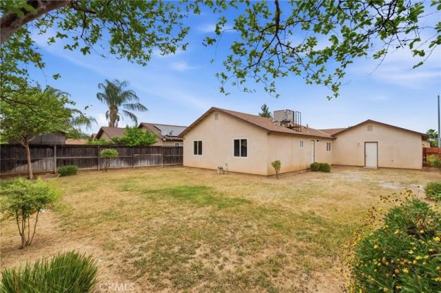 1588 Michoacan Court, Madera, CA 93638